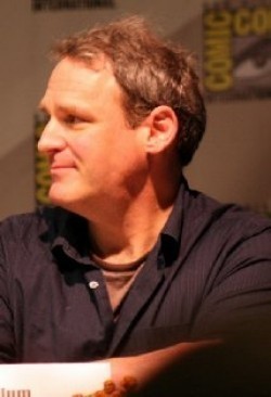 Актер Дэвид Боат сыгравший роль в мультике Новые Мстители.