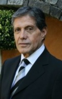Актер Эктор Бонилья сыгравший роль в мультике Ana.
