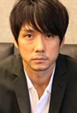 Актер Хидэтоси Нисидзима сыгравший роль в мультике Ветер крепчает.