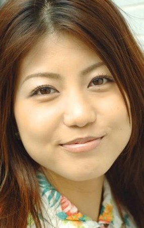 Актер Сирайси Рёко сыгравший роль в мультике Юру Юри (сериал 2011 - 2012).